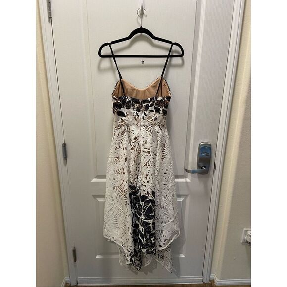 Elliatt Anchor Lace asymetric hemline White Dress Wedding Guest size S NWT$385 - Picture 6 of 7